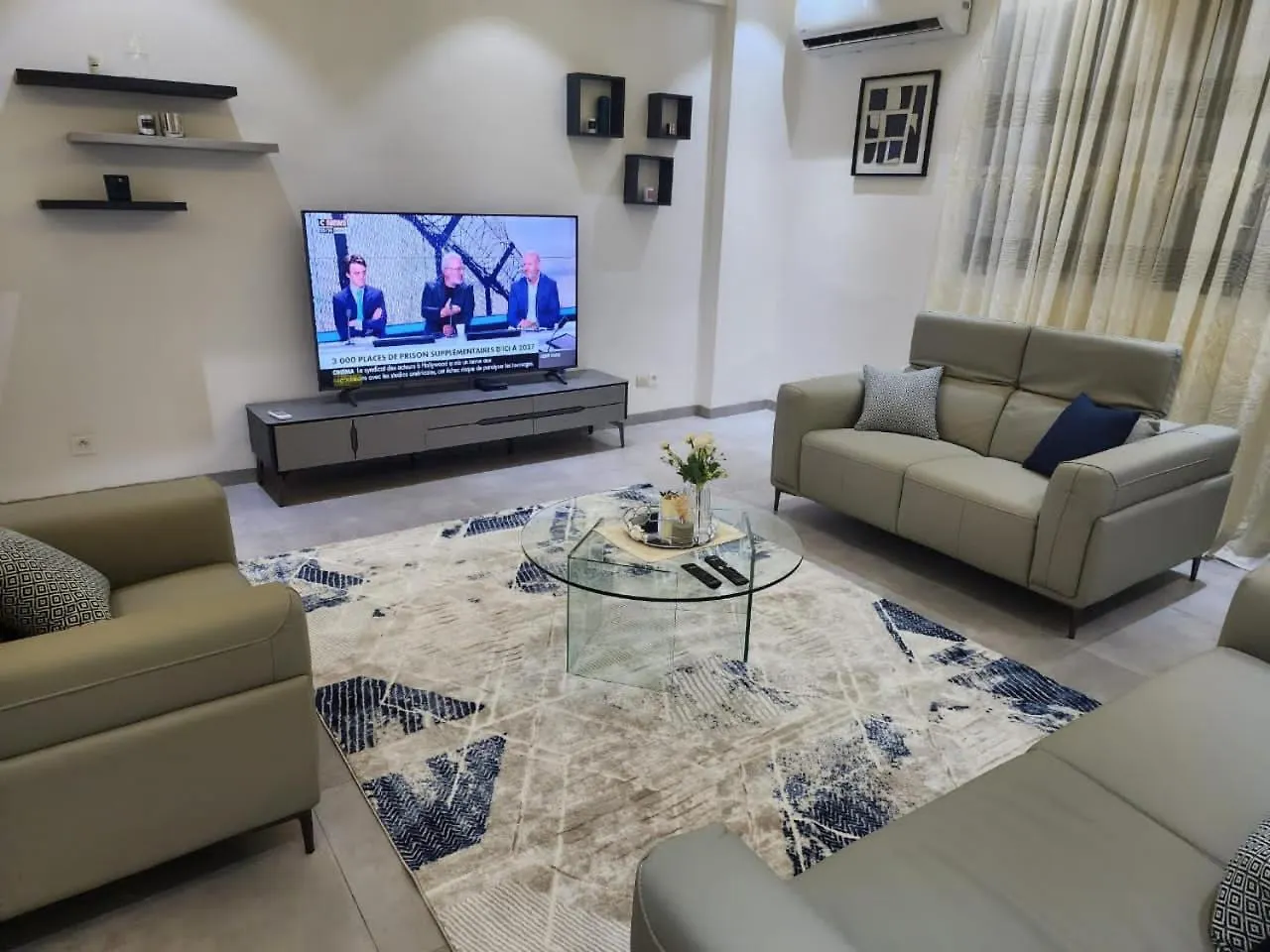 Apartment F3 De Luxe Pas Loin De La Plage Dakar